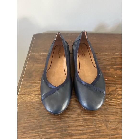 Vionic CAROLL Ballet Flat Shoes Navy Blue Arch Support Size 7.5 Preppy Classic - Picture 1 of 8
